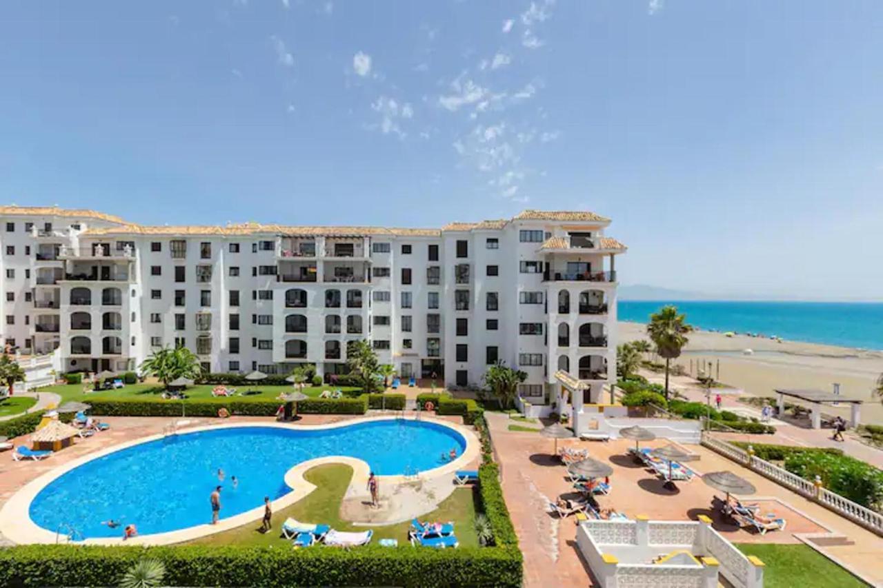 Stunning Views Await You In Marina De La Duquesa Daire Castillo de Sabinillas Dış mekan fotoğraf